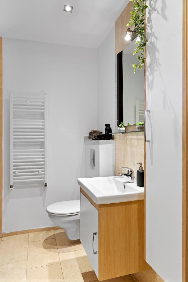 City Heart Retreat Elegant Apartment 布加勒斯特 外观 照片